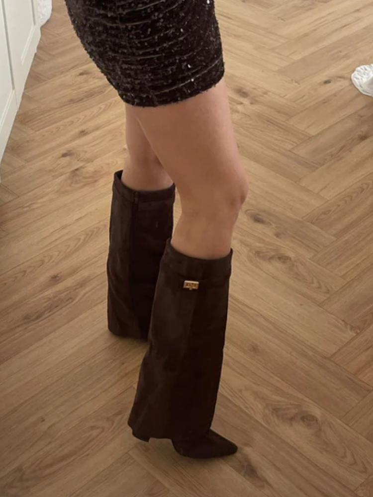 BOOTS FOR AUTUMN BROWN SUEDE